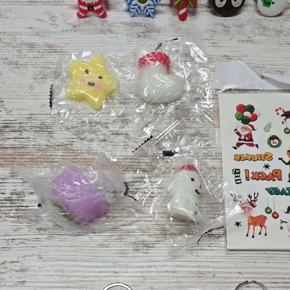 Kids’ Christmas Party Favor Set